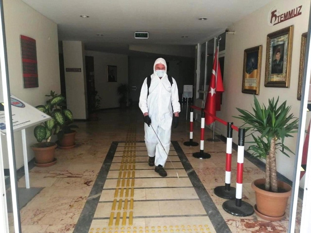 Kamu binalarında önlemler alınıyor 