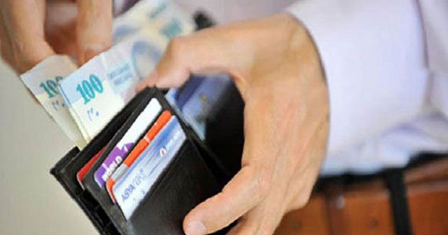 Kamu çalışanlarına önemli uyarı! O ücreti sakın...