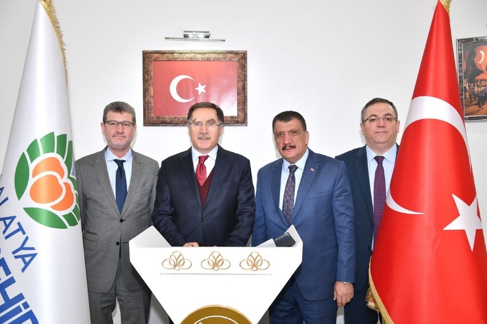 Kamu Denetçiliği Kurumu Başkanı Şeref Malkoç: 
