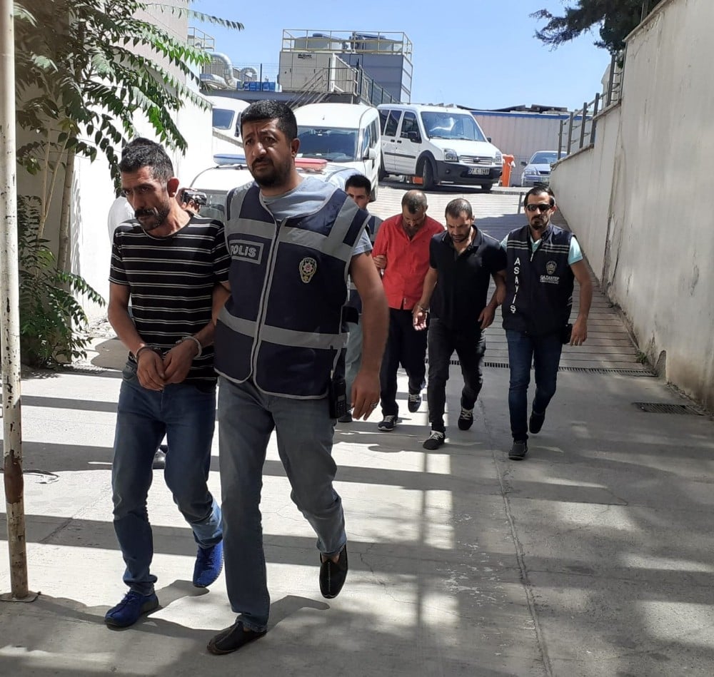 Kamu kurumlarında hırsızlık yapan şahıslar yakalandı 