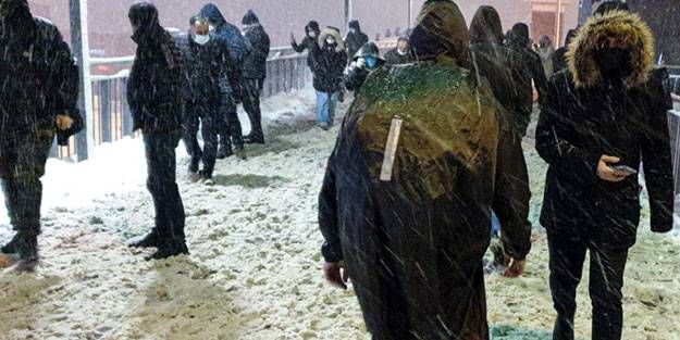 Kamuda çalışanlar ne zamana kadar izinli sayılacak? Kamu çalışanları ne zaman iş başı yapacak?