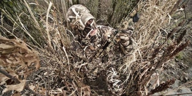 Kamufle olmuş askerleri görebilecek misiniz?