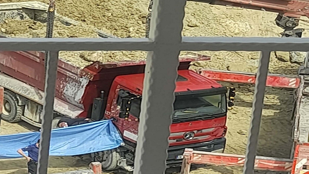 Kamyon tamiri sırasında feci şekilde can verdi