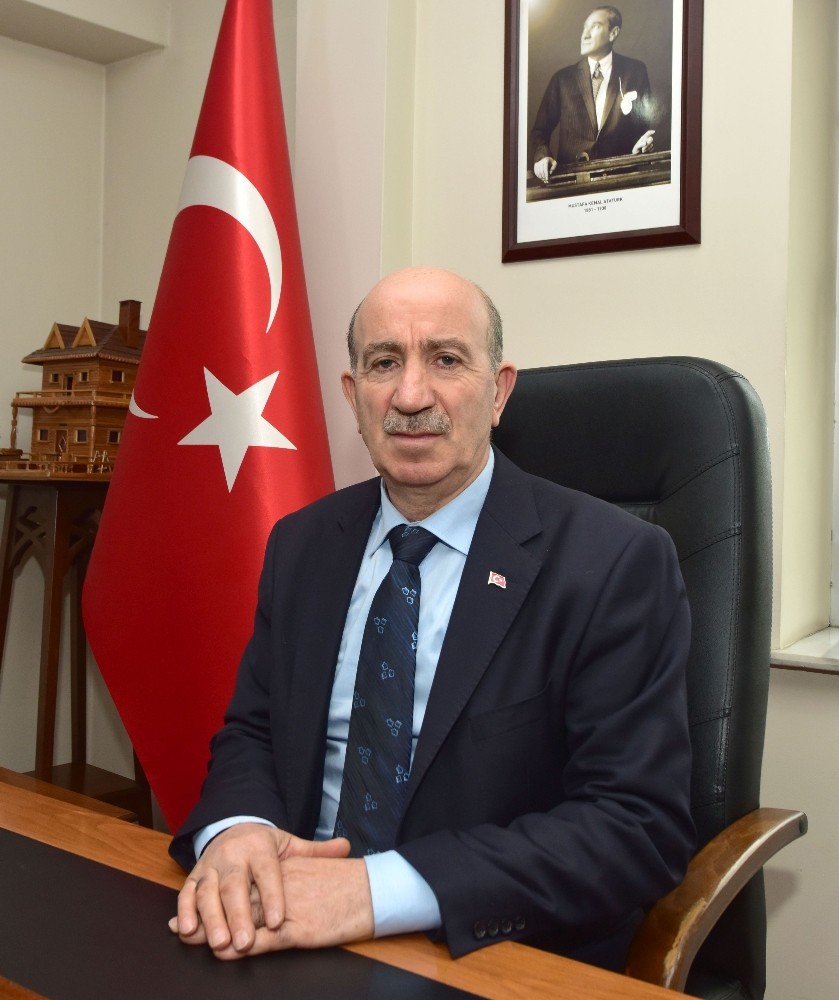 Kamyoncular sorunlarının çözümünü bekliyor 