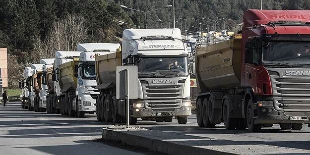 Kamyoncuların eylemi İstanbul trafiğini felç etti