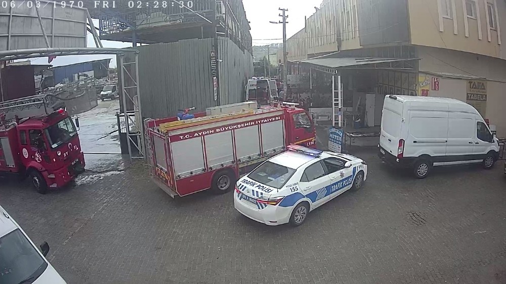 Kamyonetin altında kalan adam ölümden döndü 