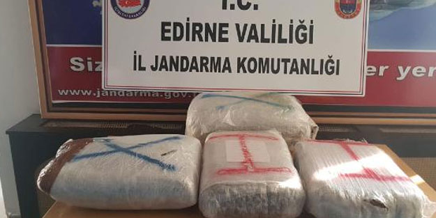 Kamyonette 20 kilo skunk ele geçirildi: 4 tutuklama