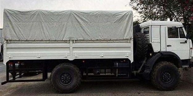 Kamyonun içinden öyle şeyler çıktı ki herkes dehşete düştü!