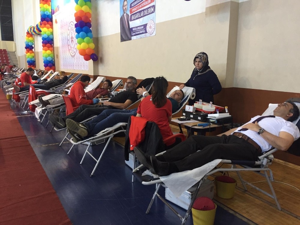 Kan bağışında Türkiye rekoru Kdz. Ereğli’ye geçti 