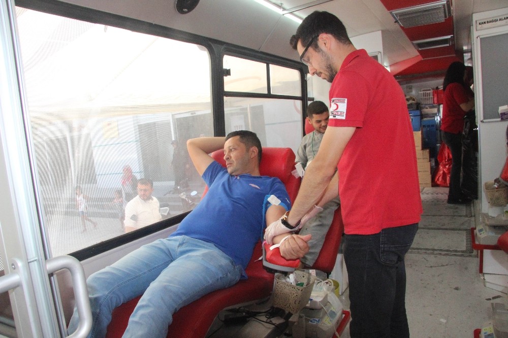 ’Kan Ver Hayat Kurtar’ kampanyasına destek isteniyor 