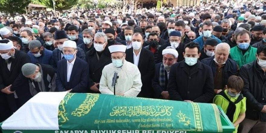 Kanaat önderi Tomor, dualarla uğurlandı