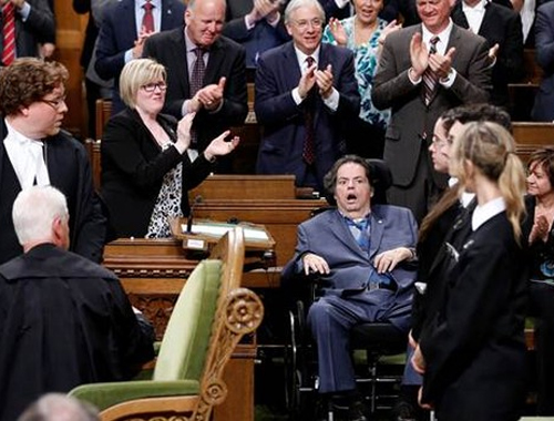 Kanada milli marşına 'cinsiyet' değişikliği