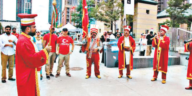 Kanada’da açık alanda Ezan sesi sevinci