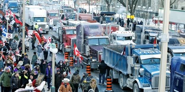 Kanada’da acil durum ilan edildi! Zorbalığı protesto eden kamyoncular başkenti felç etti