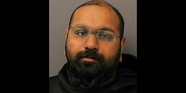 Kanada’da Kur'an-ı Kerim’i yırtan şüpheli enselendi