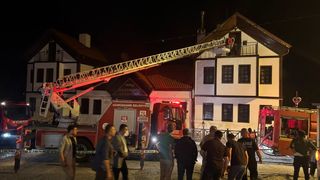 Kanada'da uçak düştü