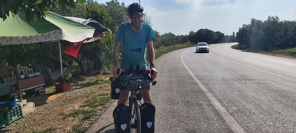 Kanada'dan İznik'e pedal çevirdi
