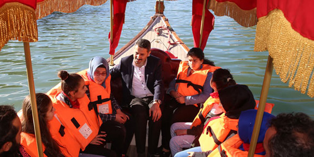 Öğrenciler Kanal İstanbul'un kardeş projesi Kanal Tokat'ta tur attı