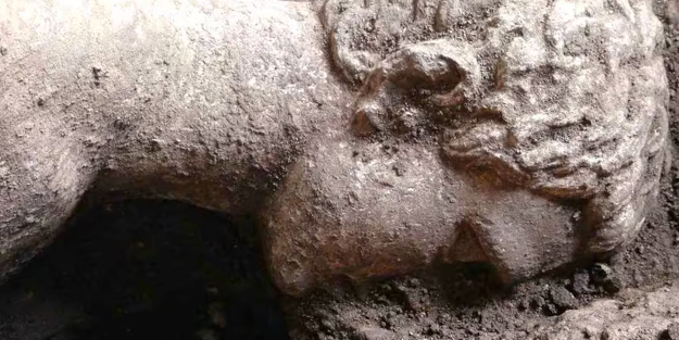 Kanalizasyondan tarihi eser çıktı!