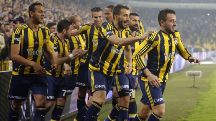 Kanarya Kartal'ı avladı!