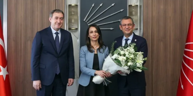 Kandil uzlaşısında yeni perde! PKK’lı isimler CHP listesinde: Öcalan sloganı attı… Birinci sırayı kaptı!