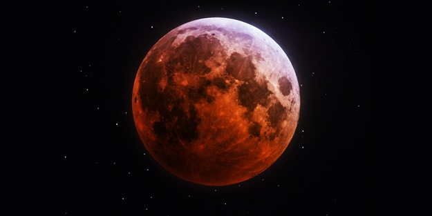 Kanlı Ay Tutulması izleyenleri büyüledi