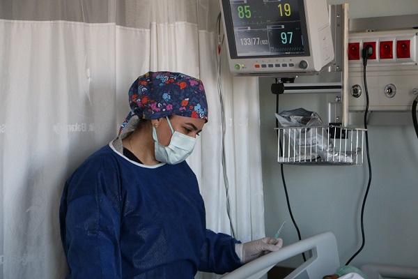 Kanser olduğunu hamileyken öğrendi! Genç hemşire sağlığına böyle kavuştu