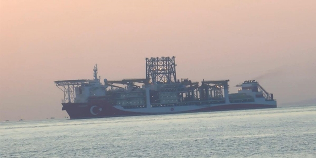 Kanuni Sondaj Gemisi Kadıköy'de