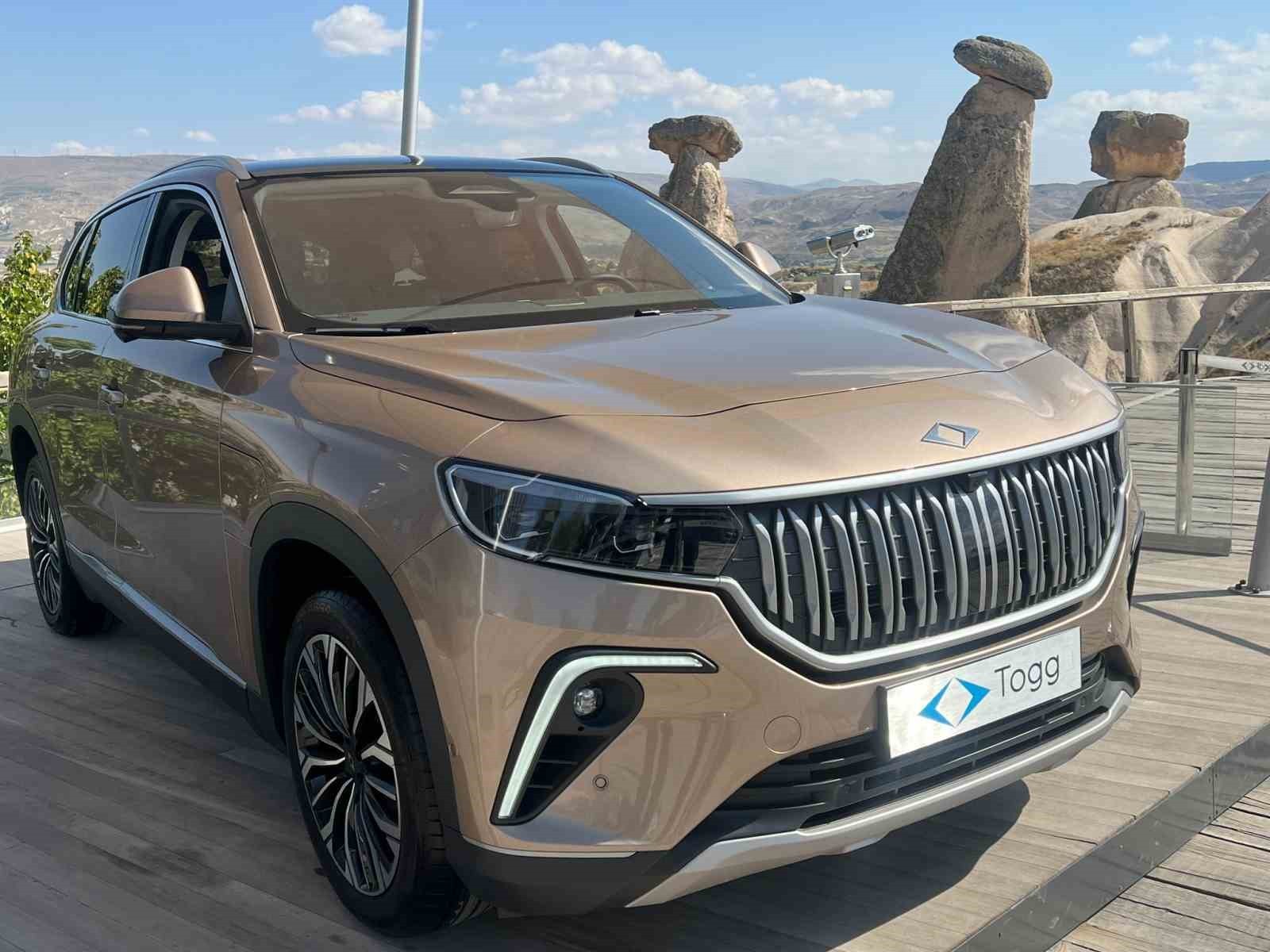 Kapadokya rengi Togg adını aldığı toprakta vatandaşlarla buluştu