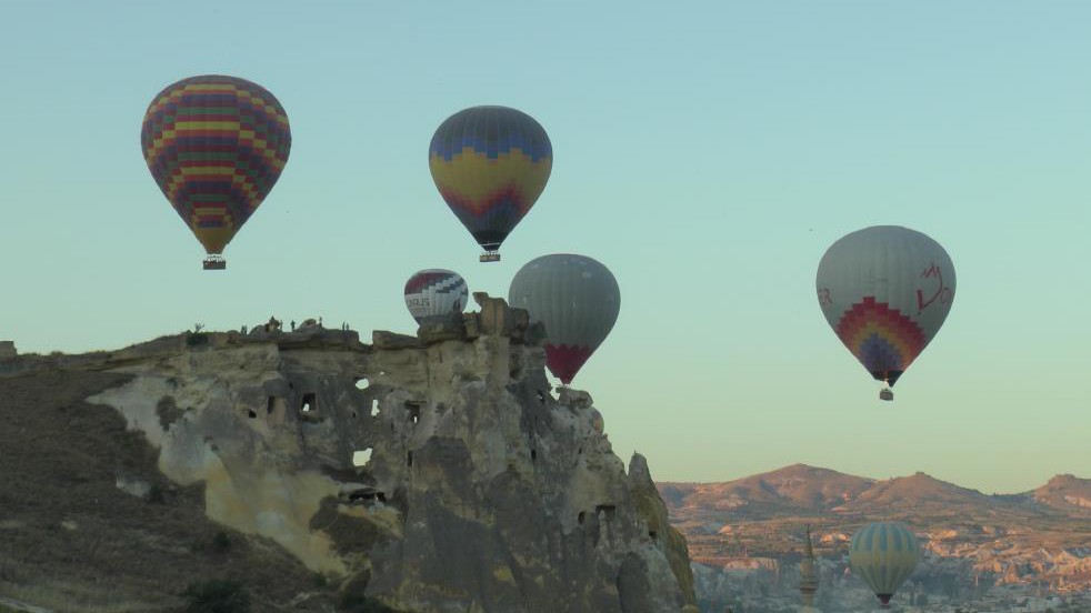 Kapadokya’da balon uçuşlarına izin yok! Yetkililer nedenini açıkladı