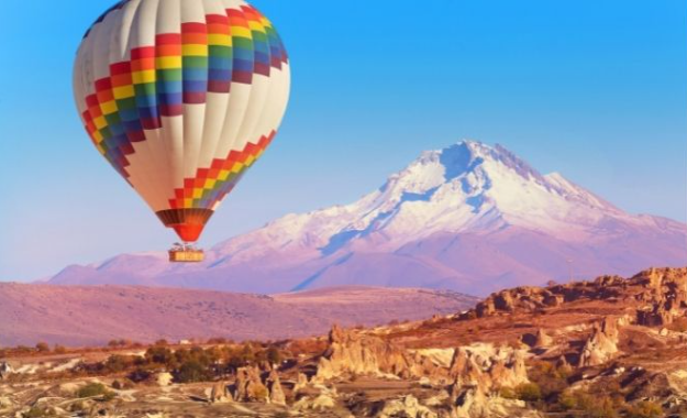 Kapadokya'da görsel şölen: Gökyüzünde süzüldüler