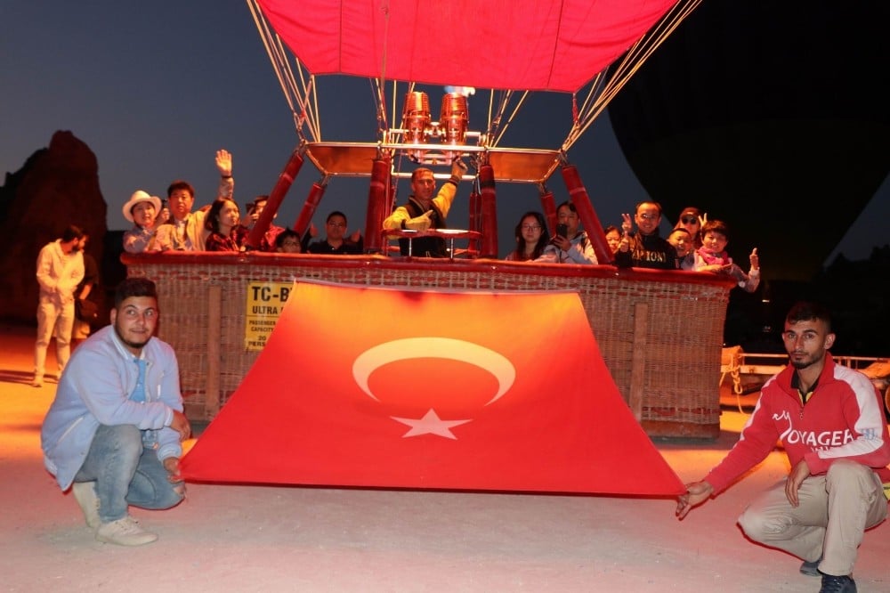 Kapadokya’da Zafer Bayramı gökyüzünde kutlandı 