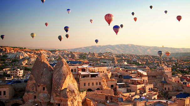 Kapadokya'ya nisan ayında turist akını