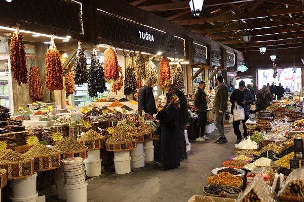 Kapalı Çarşı'da Ramazan bereketi