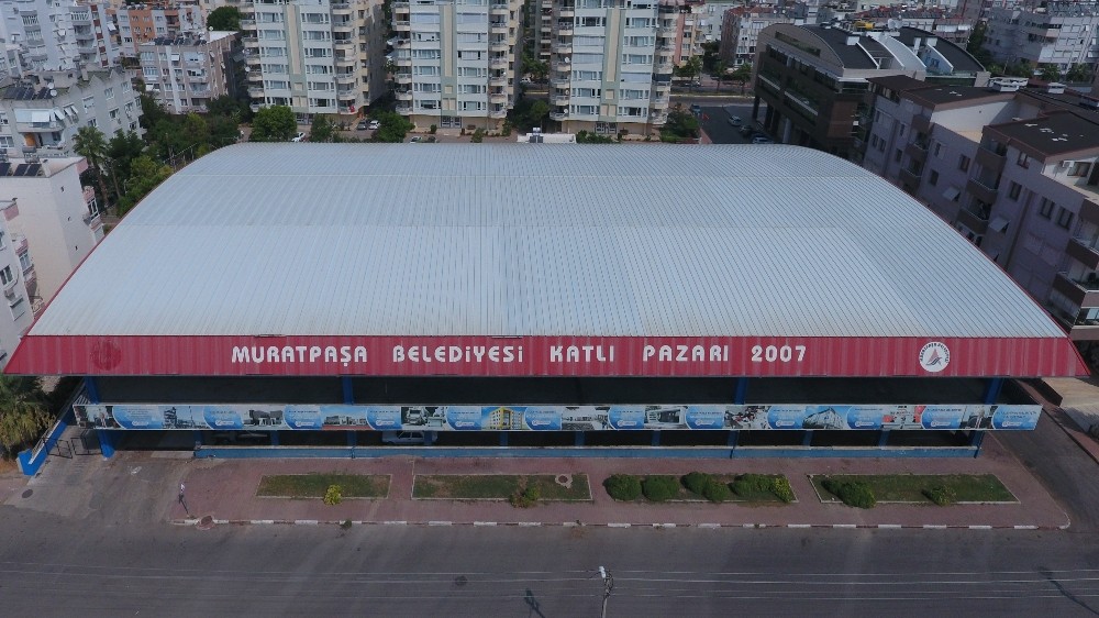 Kapalı pazar yerine güneş enerji santrali kuruluyor 