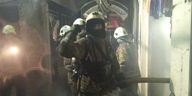 Kapalıçarşı’da çıkan yangın söndürüldü