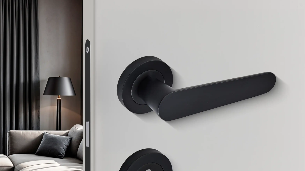 Kapı Kolundan Tabanca Yapan Adam Tutuklandı!