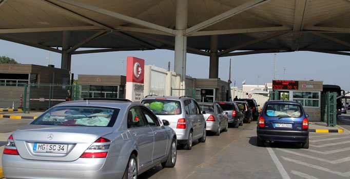 Kapıkule Gümrük Kapısı'nda rekor yolcu geçişi