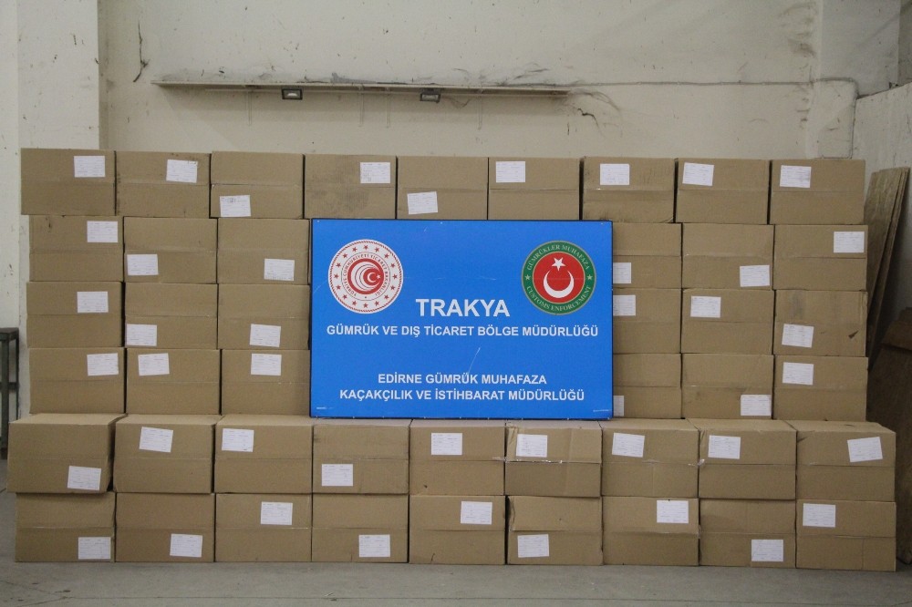 Kapıkule’de 4 milyon 500 bin adet makaron ele geçirildi 