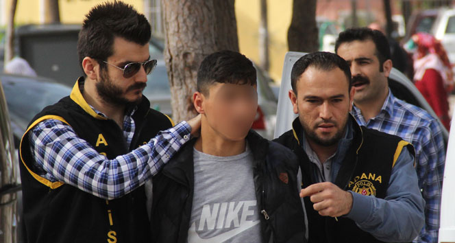 Kapıların kilit göbeğini patlatıp hırsızlık yaptılar