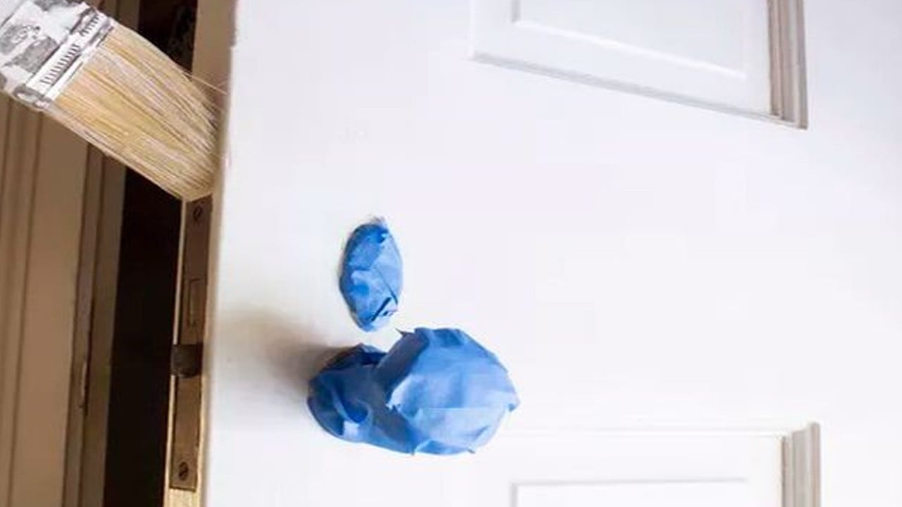 Kapı gıcırtısına illet olanlara hemen çözüm yolu: Kapının sesini kesecek sıra dışı yöntem önerisi