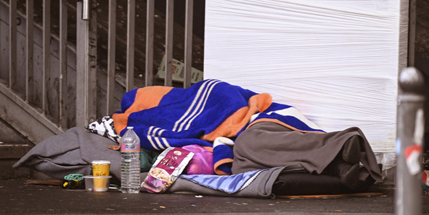 Kapitalizmin çaresiz kurbanları: Evsizler