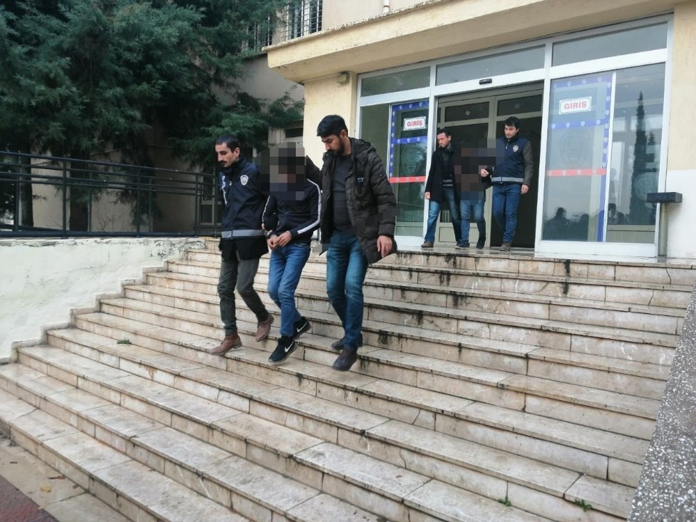 Kapkaç şüphelisi 2 şahıs tutuklandı 