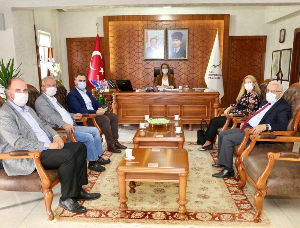 KAPTİD Yönetimi, Vali Becel’i ziyaret etti 