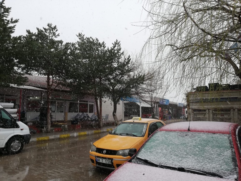 Kar, Arguvan’da da etkili oldu 
