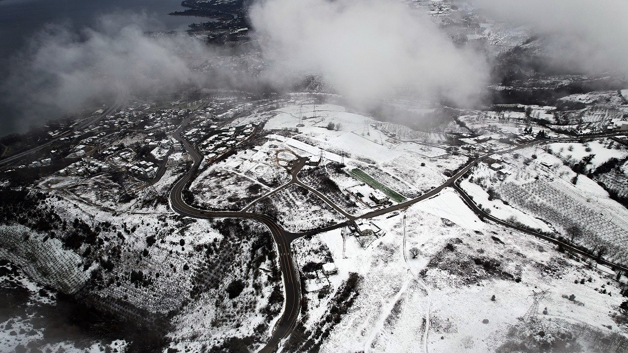 Kar, doğayı kış masalına dönüştürdü