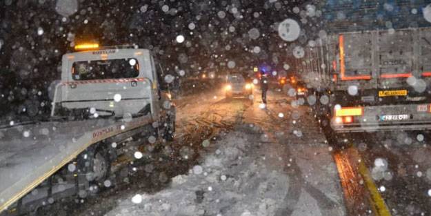 Kar kalınlığı 20 cm'ye ulaştı