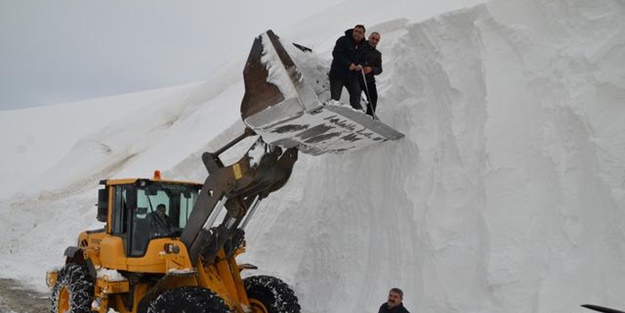 Kar kalınlığını böyle ölçtüler!