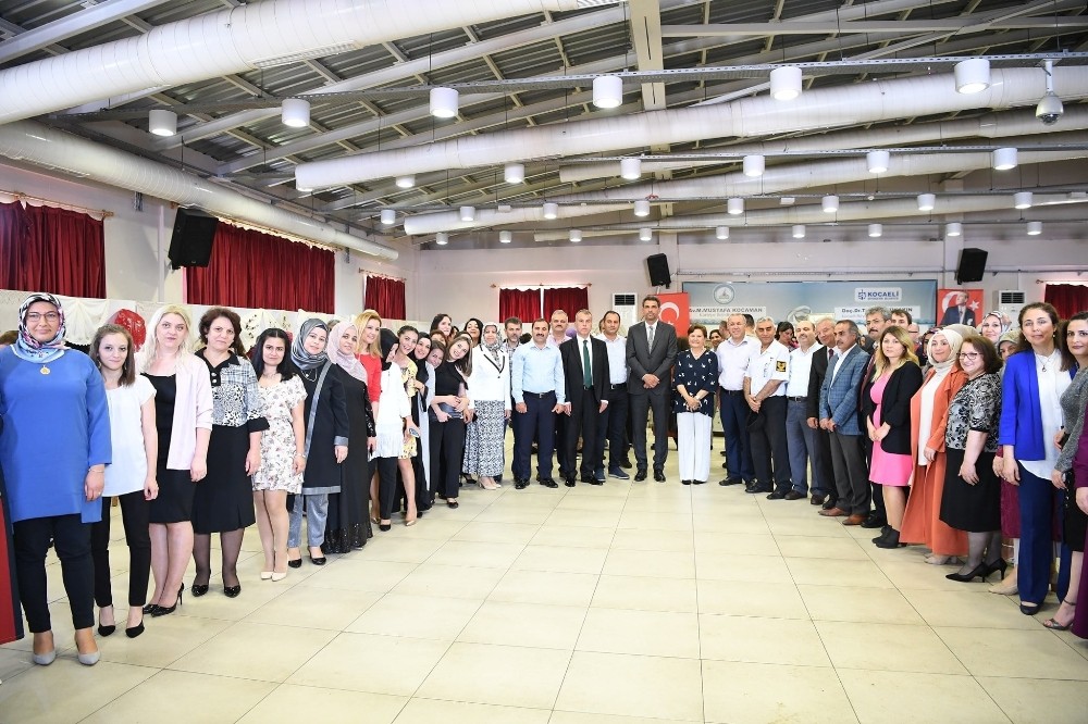 KAR-MEK yılsonu sergisi açıldı 