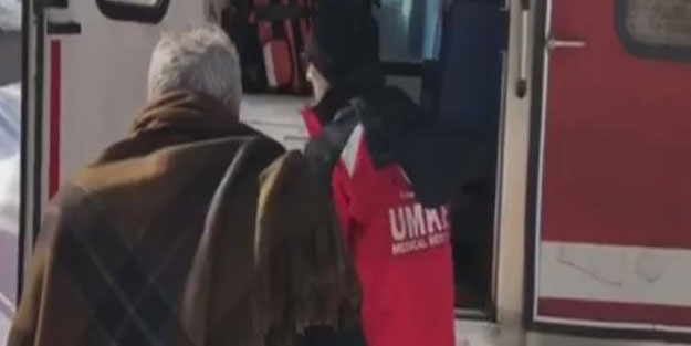 Kar nedeniyle yolları kapanan hasta, paletli ambulansla alındı